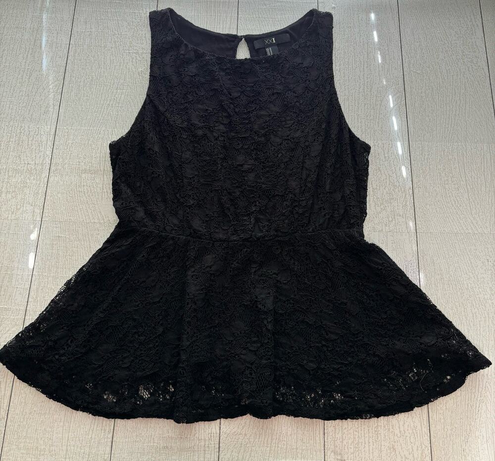 XXI Black Lace Peplum Blouse Sleeveless Keyhole Back Size M